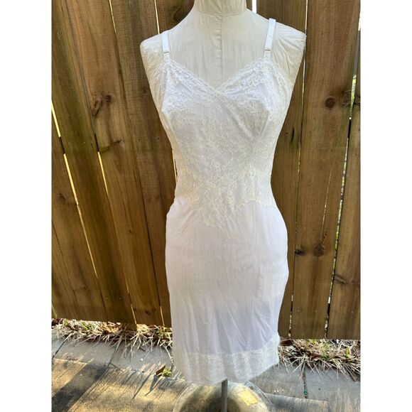 Vintage 60s MISTEE White Nylon Lace FULL SLIP 36 - Picture 1 of 10